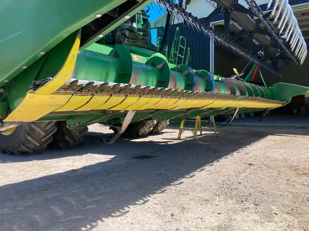 Gallery image 2 for Used 2019 John Deere 625F Header - Flex