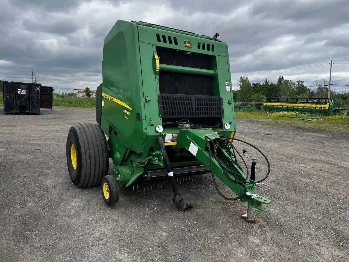 Gallery image 2 for Used 2019 John Deere 450M Round Baler