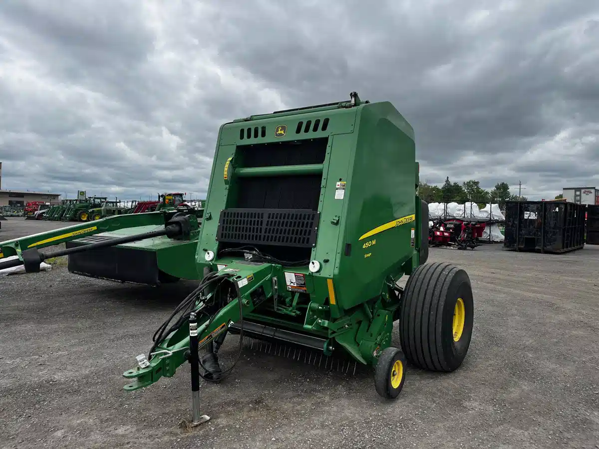 Gallery image 1 for Used 2019 John Deere 450M Round Baler