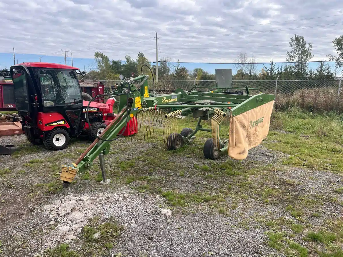 Gallery image 2 for Used 2012 Krone SWARDO 381 Rake