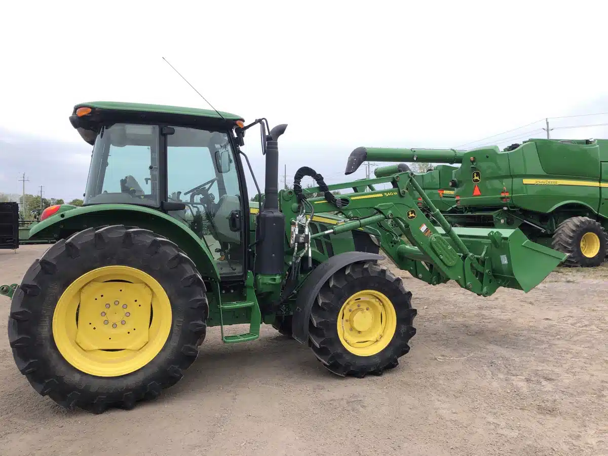 Gallery image 2 for Used 2019 John Deere 5115M Tractor