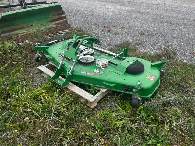 Gallery image 2 for Used John Deere 72D deck Attachment