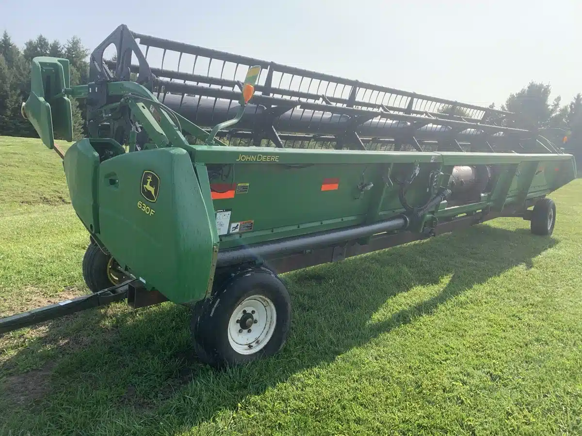 Gallery image 2 for Used 2011 John Deere 630F Header - Flex