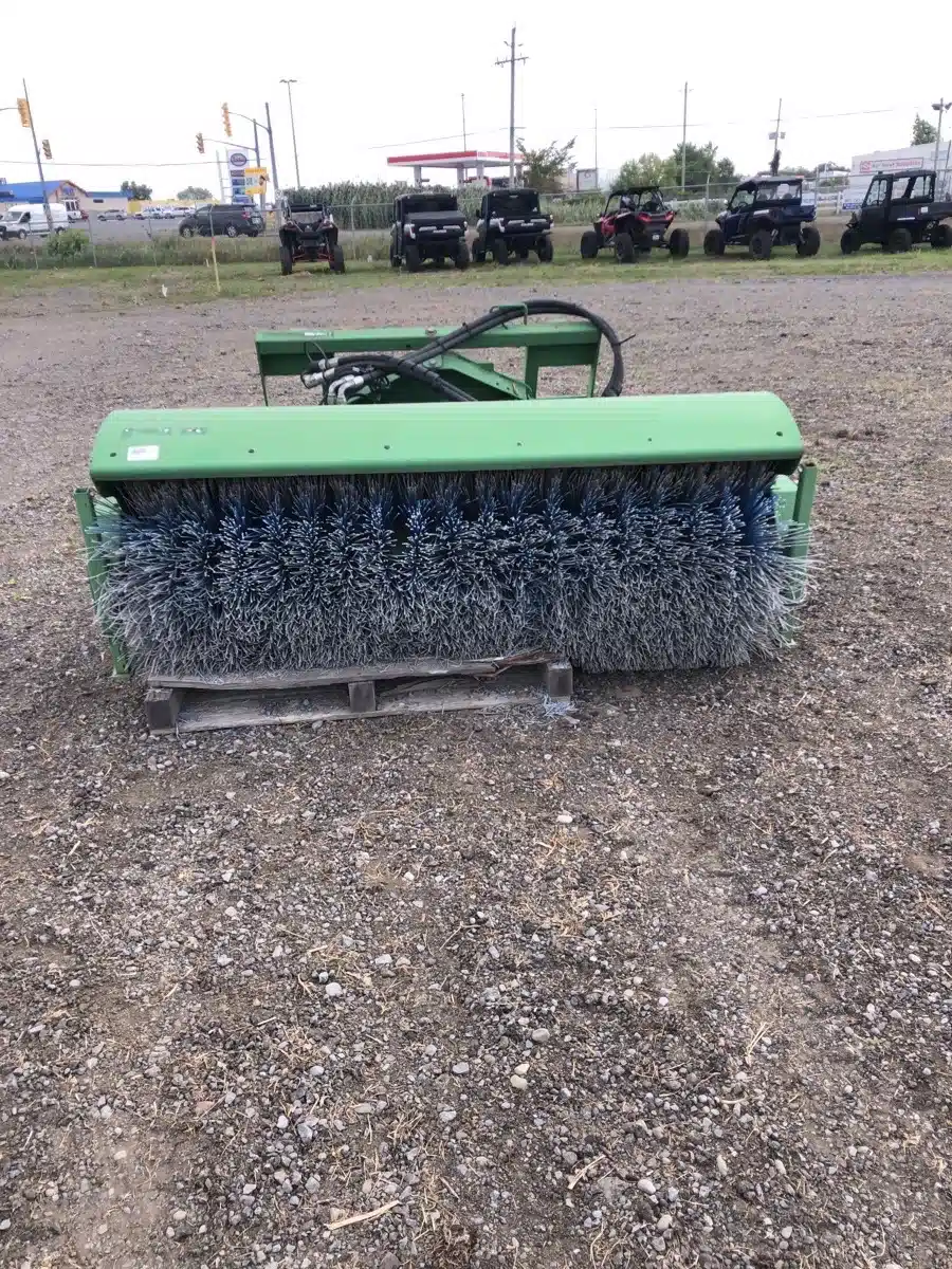 Gallery image 2 for Used 2013 John Deere SW2172 HYD BROOM Attachment