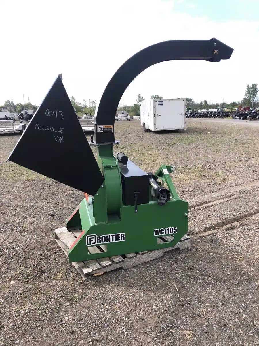 Gallery image 2 for Used 2020 John Deere WC1105 WOOD CHIPPER Wood Chipper