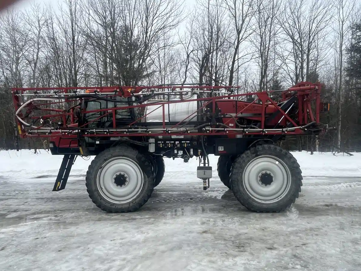 Gallery image 1 for Used 2008 Case IH SPX 3320 Sprayer - Self Propelled