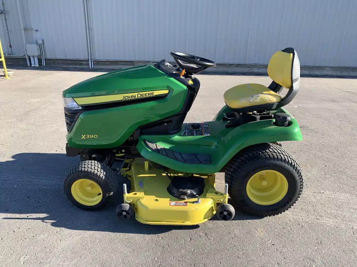 Gallery image 1 for Used 2018 John Deere X390 Lawn Tractor