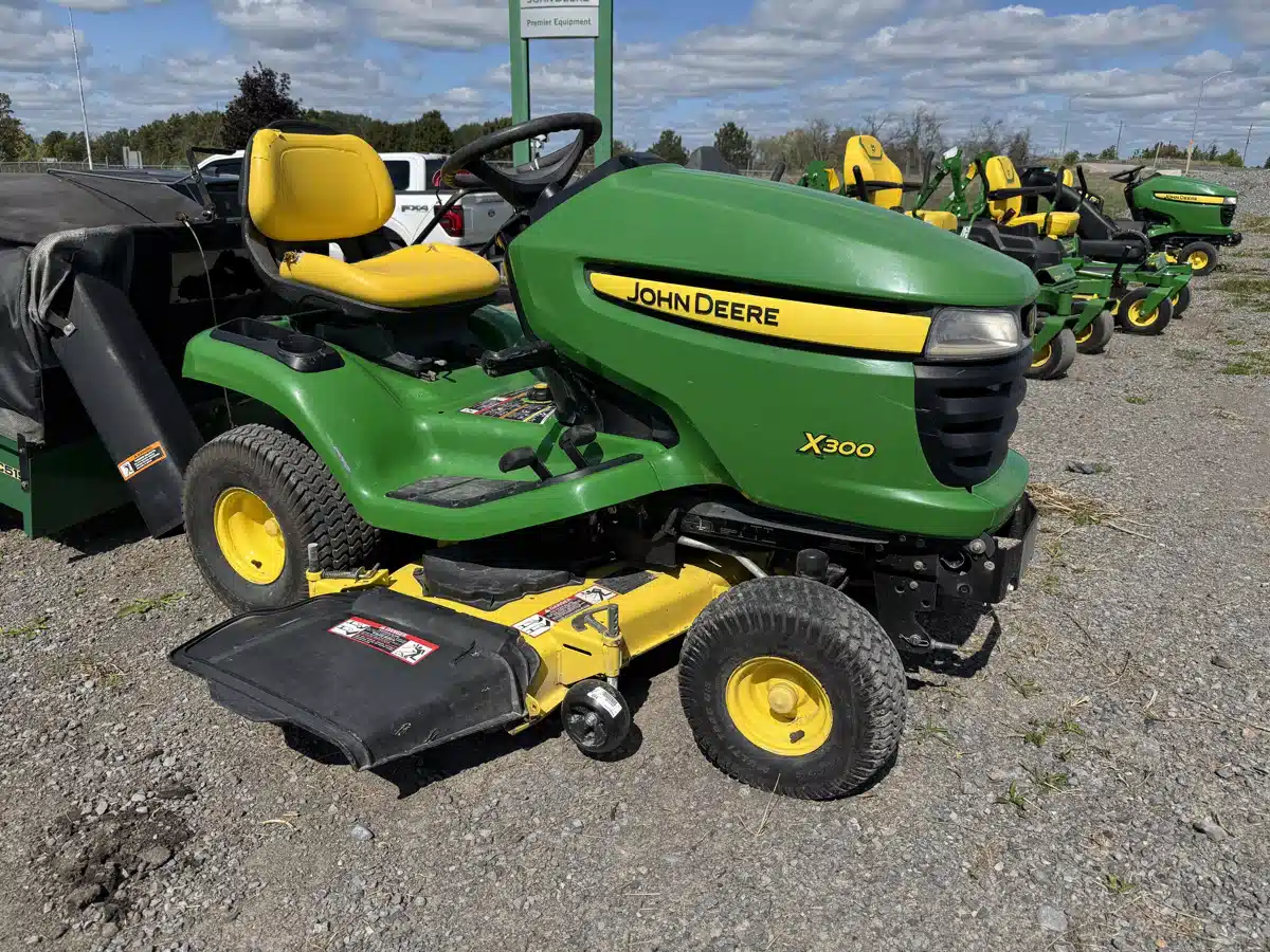 Gallery image 2 for Used 2011 John Deere X300 Lawn Tractor