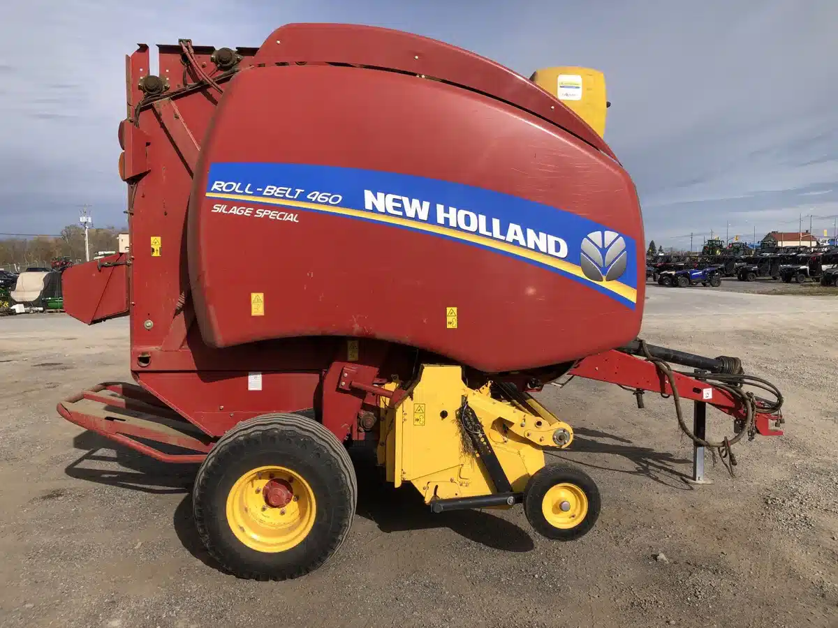 Gallery image 1 for 2018 New Holland ROLL-BELT 460 Round Baler