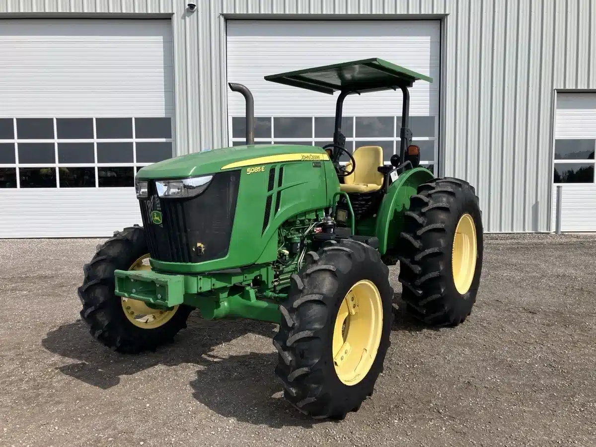 Gallery image 2 for Used 2014 John Deere 5085E Tractor
