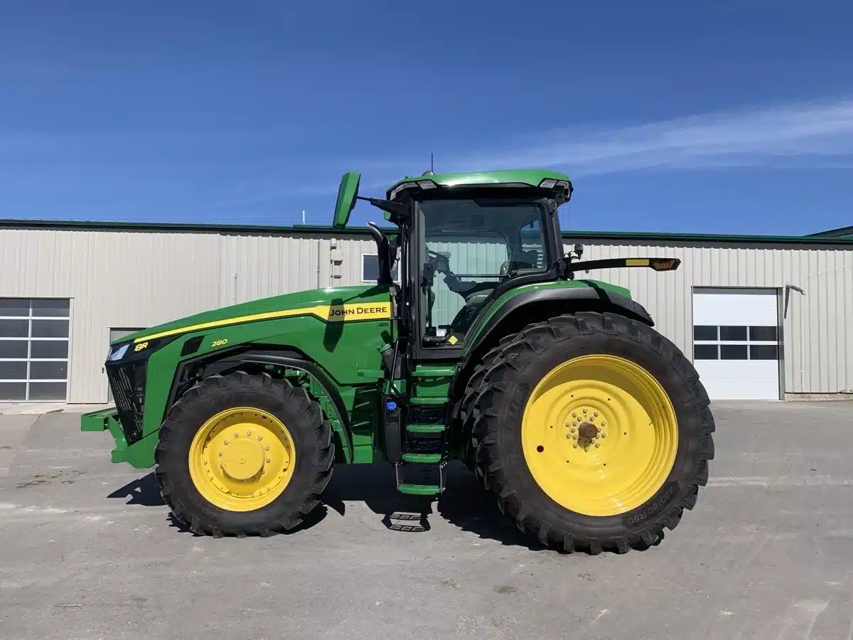 Gallery image 1 for Used 2024 John Deere 8R 280 Tractor