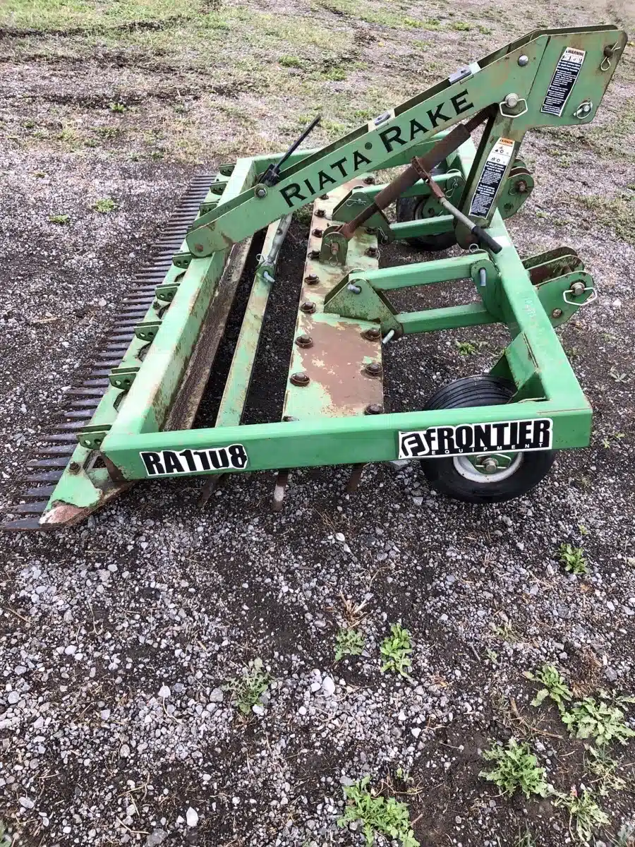 Gallery image 2 for Used 2009 Frontier RA1108 Attachment