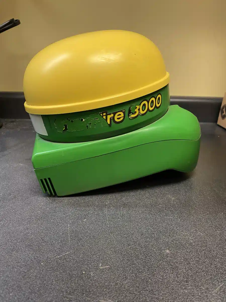 Gallery image 2 for Used 2013 John Deere STARFIRE 3000 Guidance System