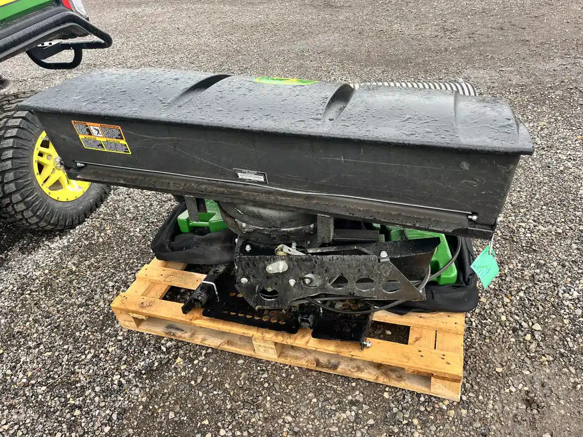 Gallery image 2 for Used 2024 John Deere 3BAG MCS Attachment