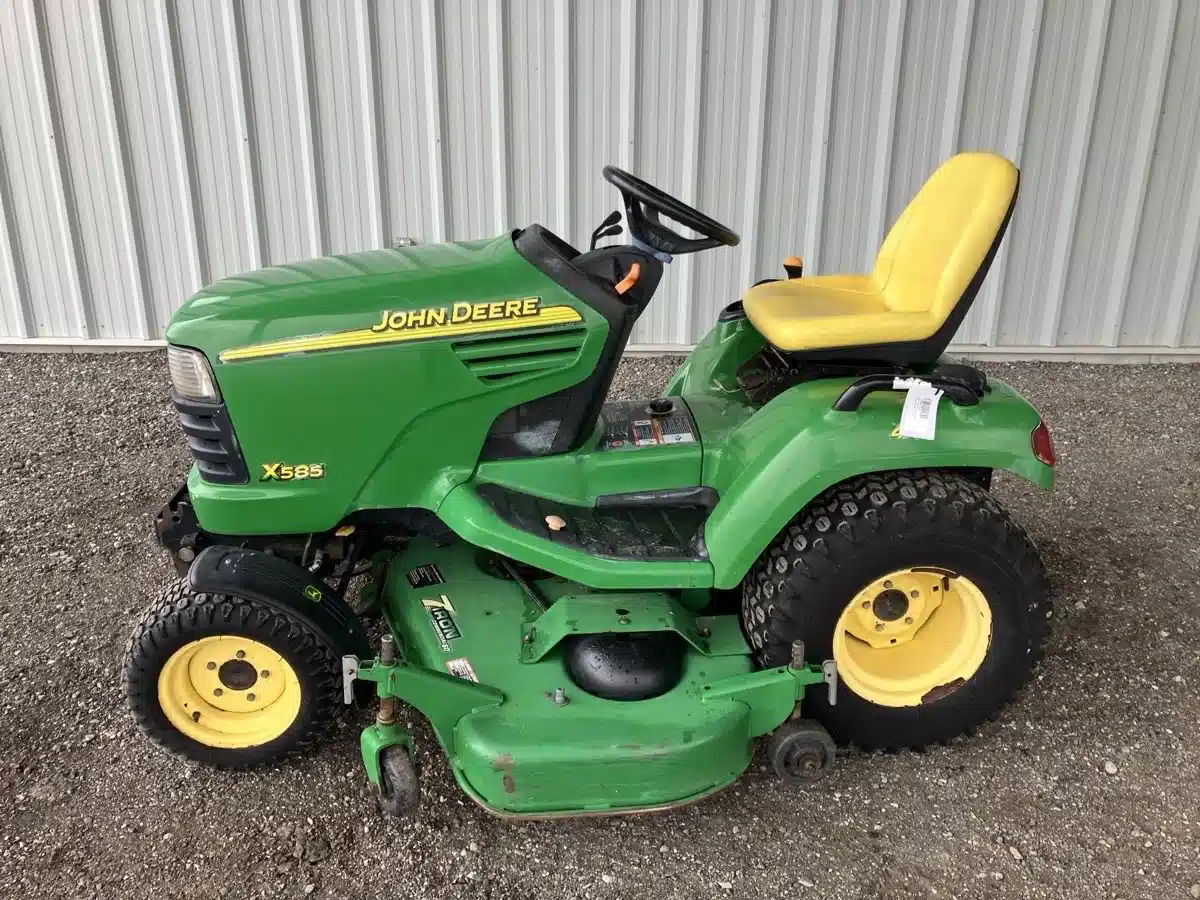 Gallery image 2 for 2003 John Deere X585 Lawn Tractor