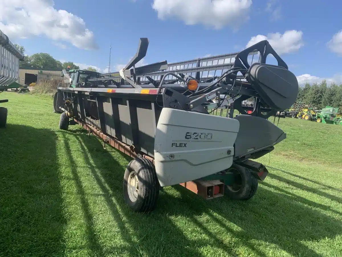 Gallery image 2 for Used 2007 Agco 8200 Header - Draper