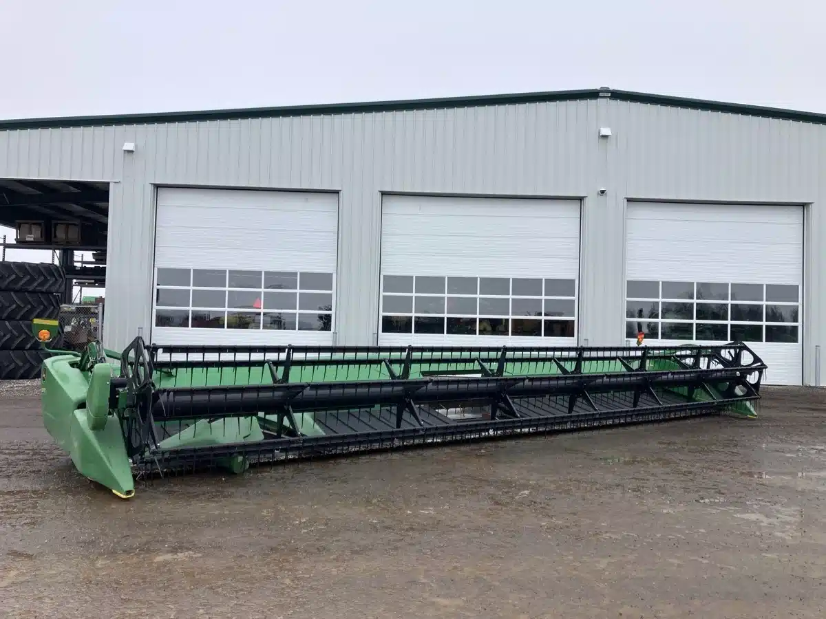 Gallery image 2 for 2012 John Deere 635FD Header - Draper