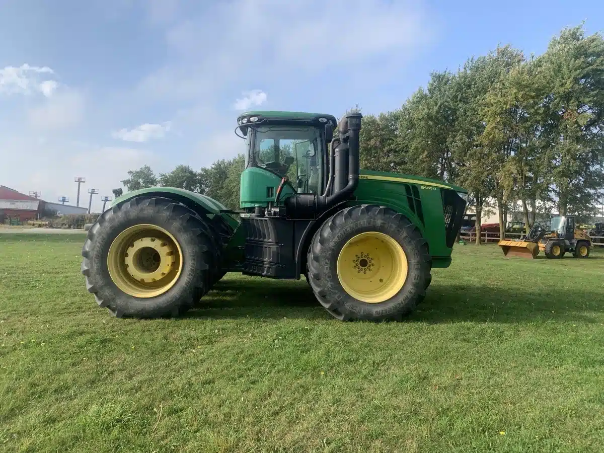 Gallery image 2 for Used 2012 John Deere 9460R Tractor