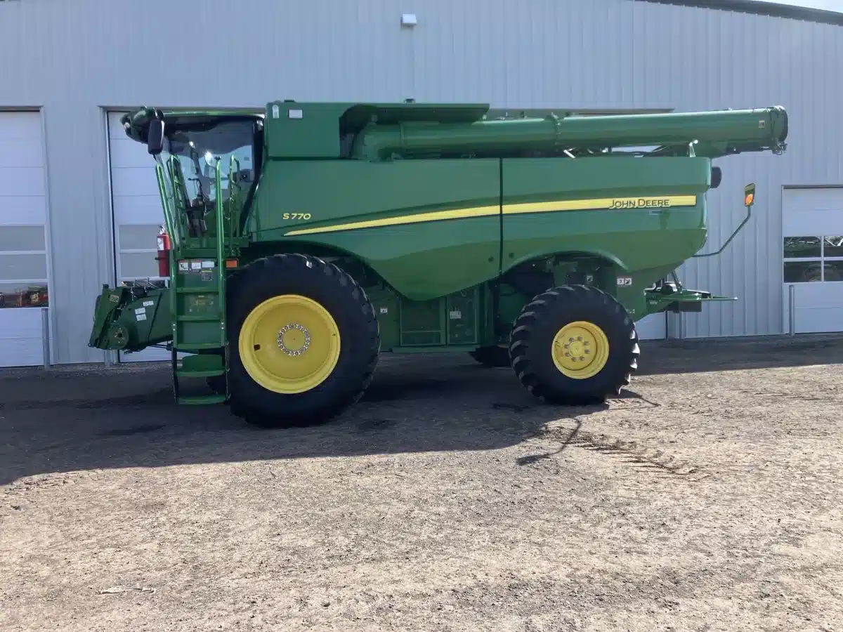 Gallery image 2 for 2021 John Deere S770 Combine
