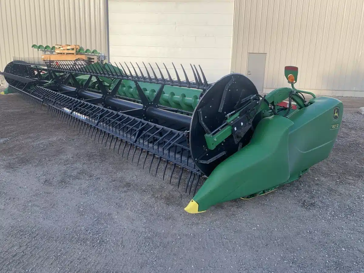 Gallery image 2 for Used 2018 John Deere 640FD Header - Draper
