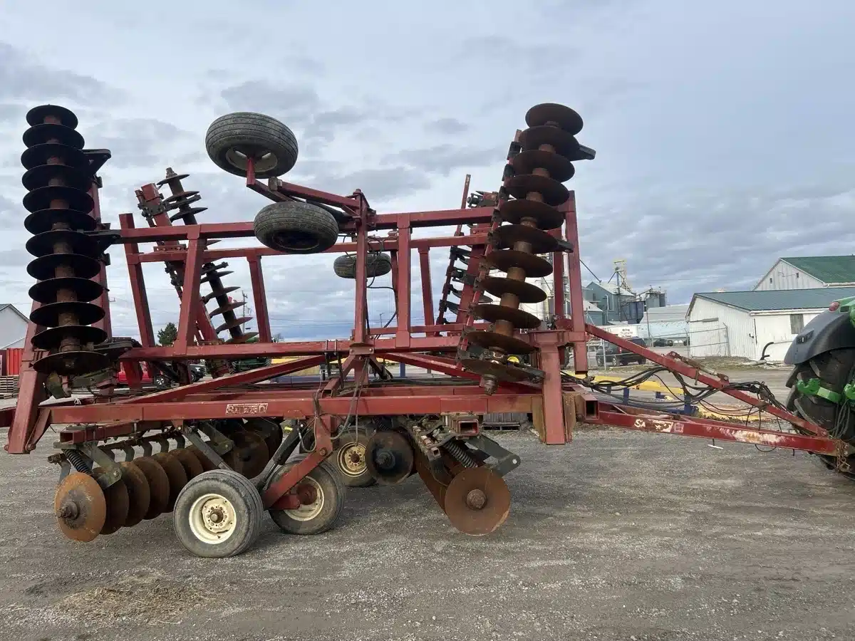 Gallery image 1 for Used Salford 870 Disc