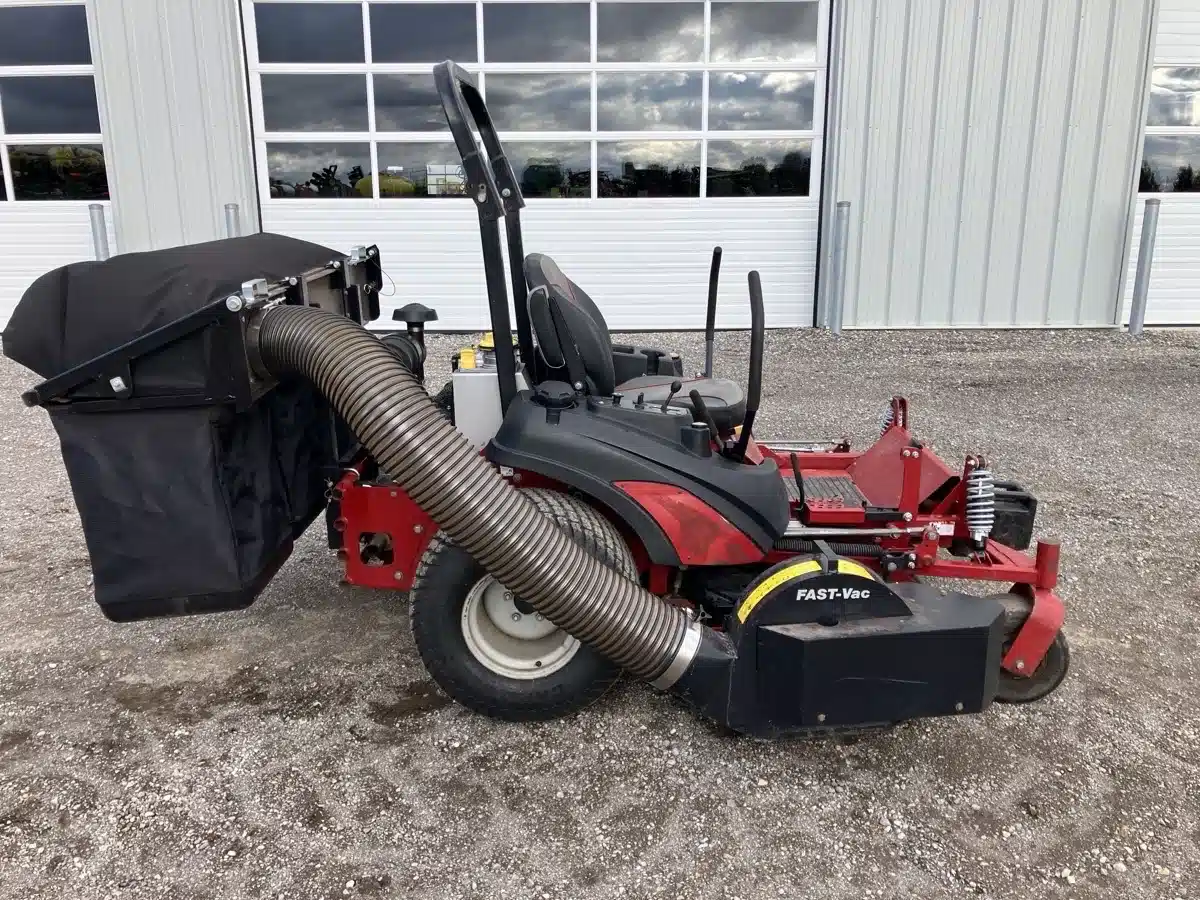 Gallery image 2 for 2017 Ferris IS3200ZBVE37 Mower - Zero Turn