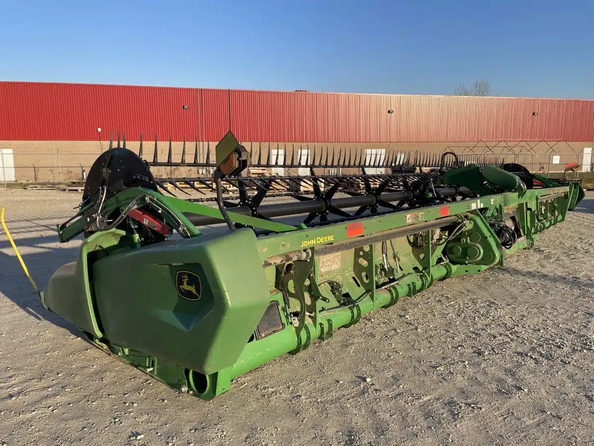 Gallery image 1 for 2022 John Deere RD40F Header - Flex