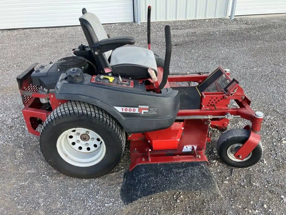 Gallery image 1 for Used 2005 Ferris 1000Z K23 Mower - Zero Turn