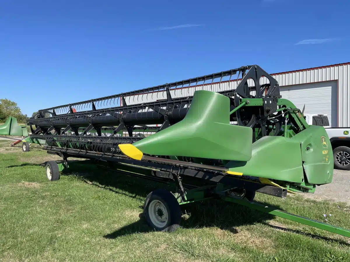 Used 2011 John Deere 630F Header - Flex
