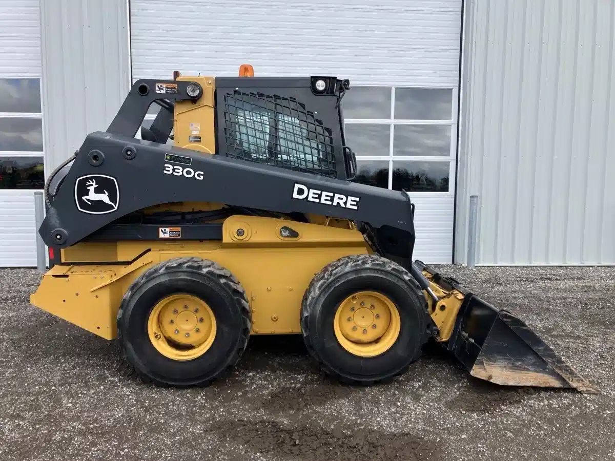 Gallery image 1 for Used 2021 John Deere 330G Skid Steer