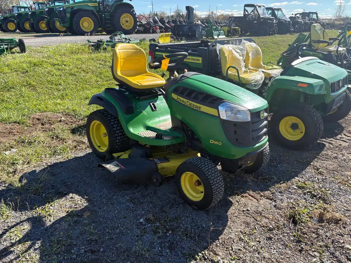Gallery image 2 for Used 2014 John Deere D160 Lawn Tractor
