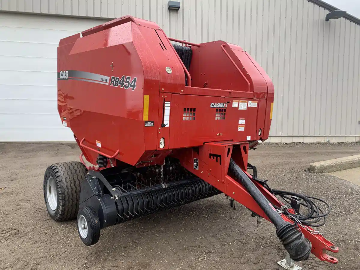 Gallery image 2 for Used 2008 Case IH RB454 Round Baler