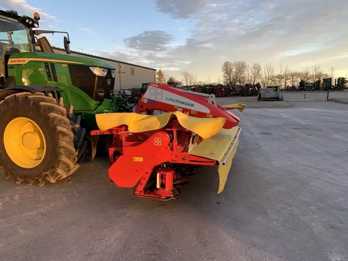 Gallery image 1 for 2020 Pottinger A10/310 Mower Conditioner