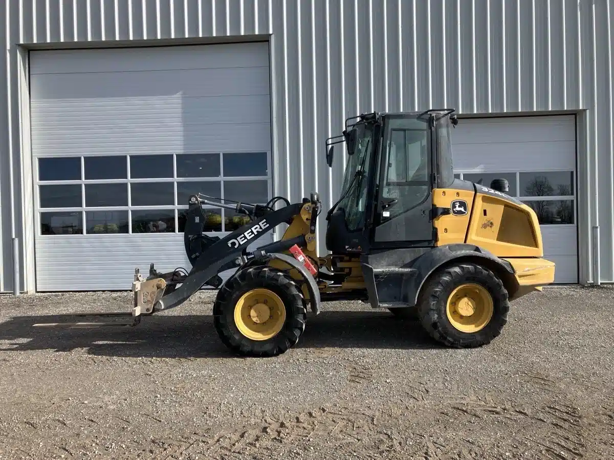 Gallery image 1 for Used 2022 John Deere 324L Wheel Loader