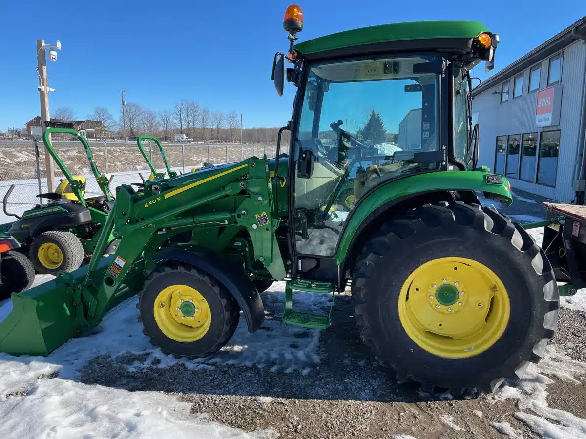 Gallery image 1 for Used 2022 John Deere 4052R Tractor