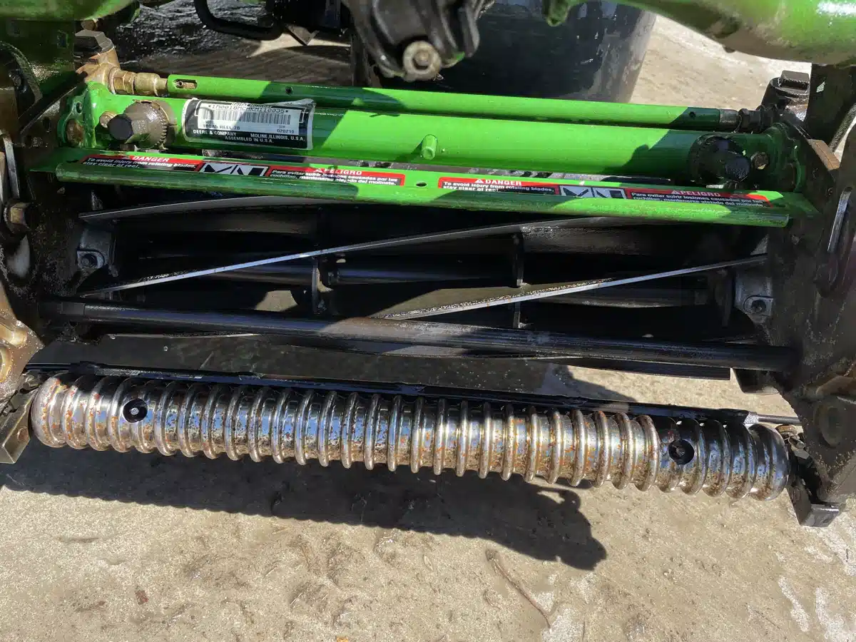 Gallery image 2 for 2019 John Deere 6080A Mower - Reel