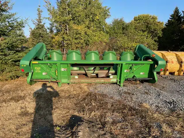 Gallery image 2 for 1997 John Deere 693 Header - Row Crop