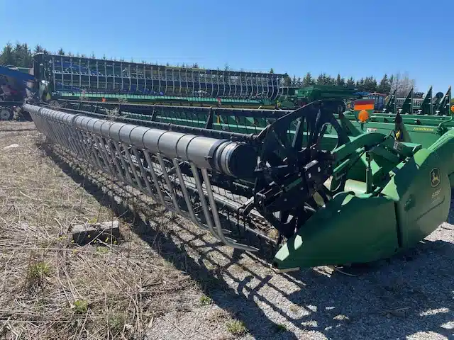 Gallery image 1 for 2005 John Deere 635F Header - Flex