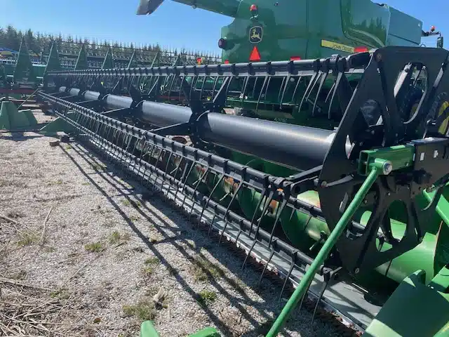 Gallery image 2 for Used 2014 John Deere 630F Header - Flex