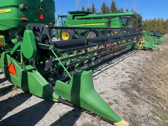 Gallery image 1 for Used 2014 John Deere 630F Header - Flex
