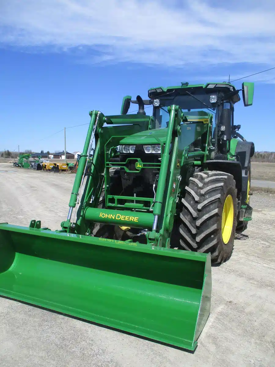 Gallery image 2 for Used 2023 John Deere 7R 210 Tractor