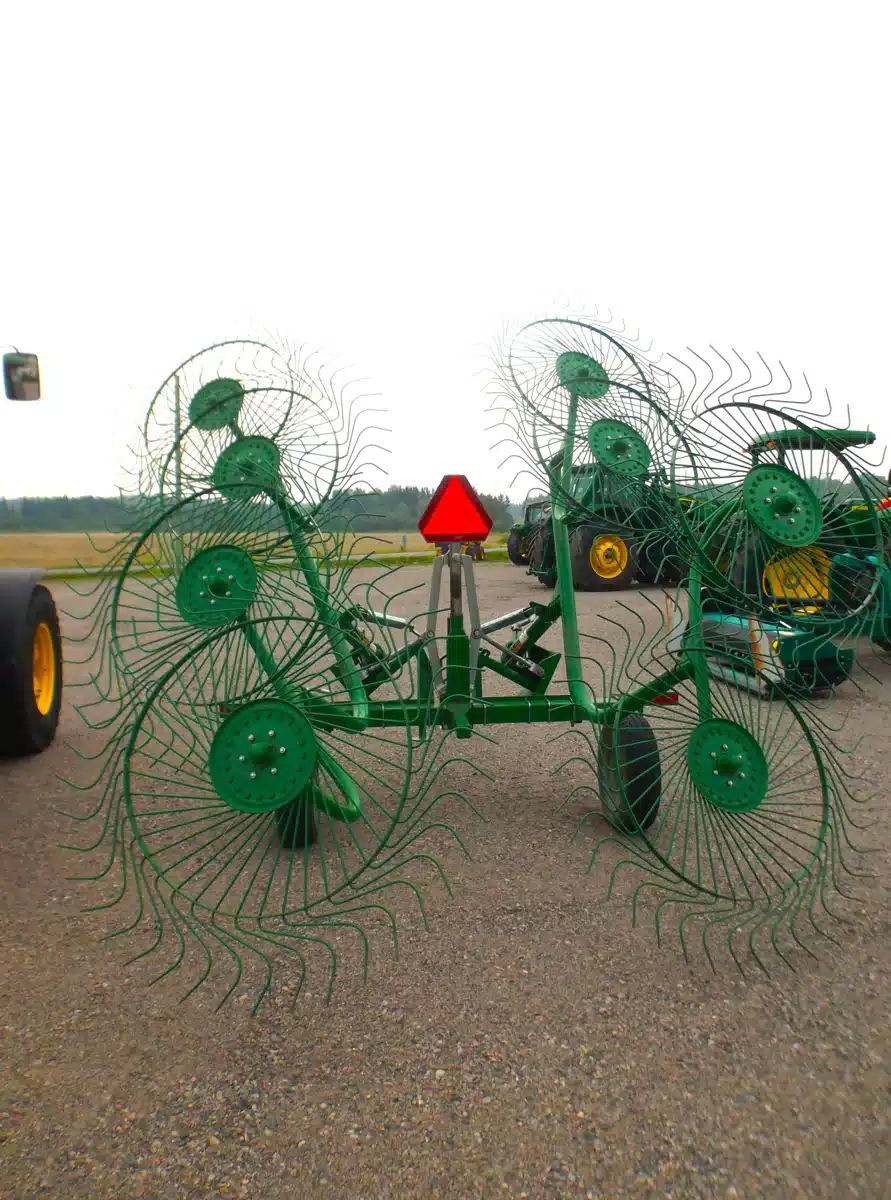 Gallery image 1 for 2013 Frontier WR1008 Rake