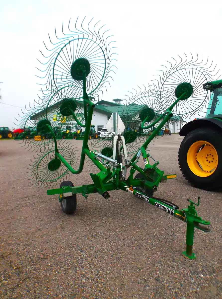 Gallery image 2 for 2013 Frontier WR1008 Rake