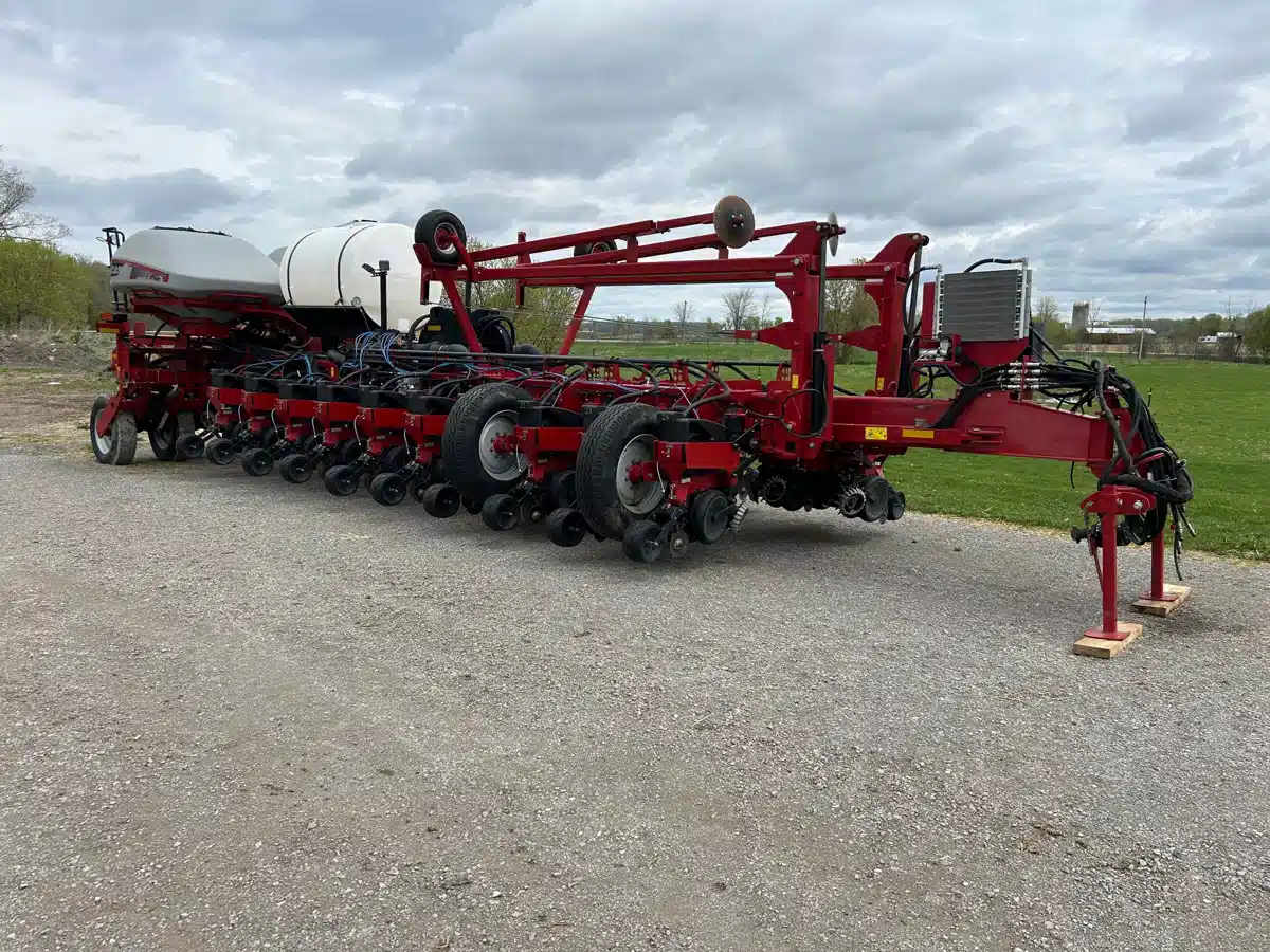 Gallery image 2 for 2015 Case IH 1255 EARLY RISER 24 ROW Planter