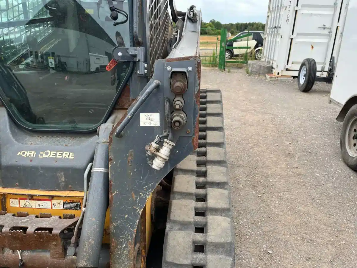 Gallery image 2 for Used 2015 John Deere 323E Track Loader