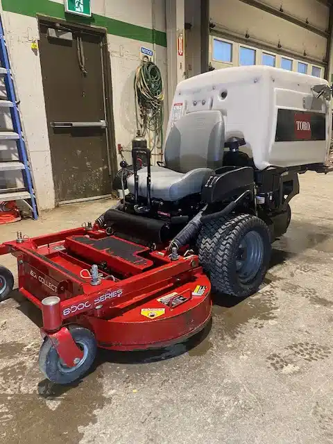 Gallery image 2 for Used 2014 Toro 8000 Mower - Front Deck