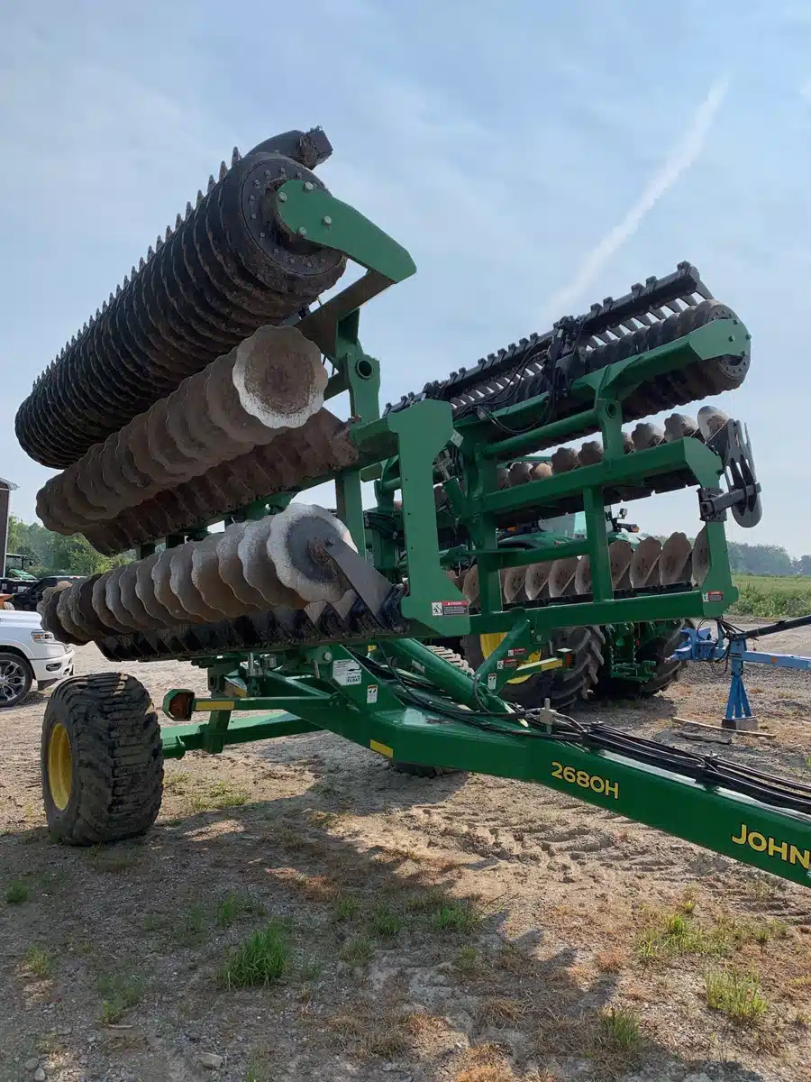 Gallery image 1 for 2020 John Deere 2680H Disc