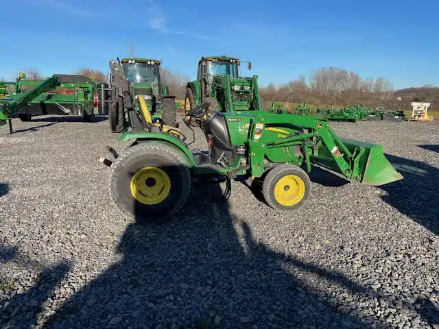 Gallery image 2 for Used 2016 John Deere 2032R Tractor