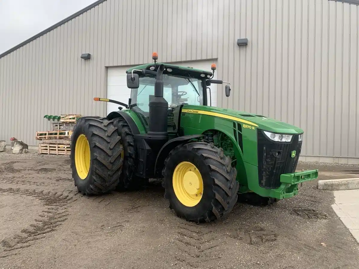 Gallery image 2 for Used 2016 John Deere 8370R Tractor