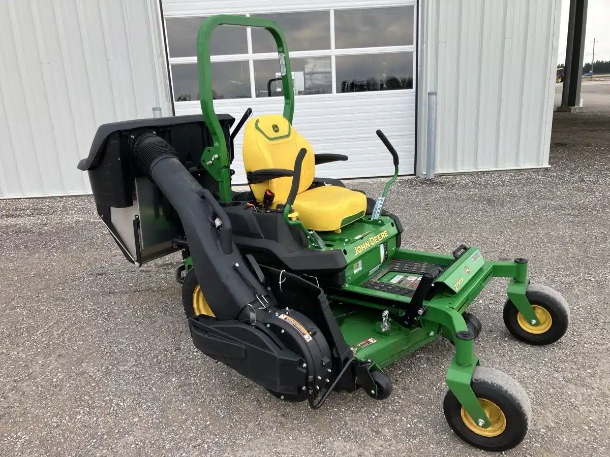 Gallery image 2 for Used 2024 John Deere Z730M Mower - Zero Turn